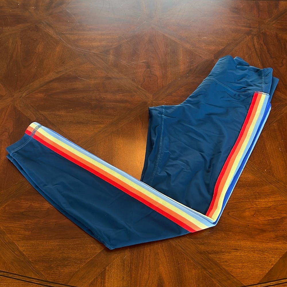 EUC Spiritual Gangster side striped leggings